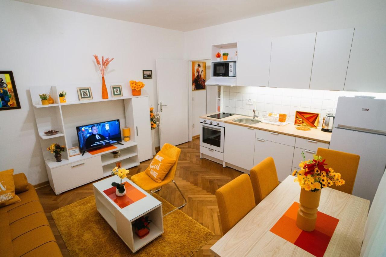Golden Place Белград Екстериор снимка