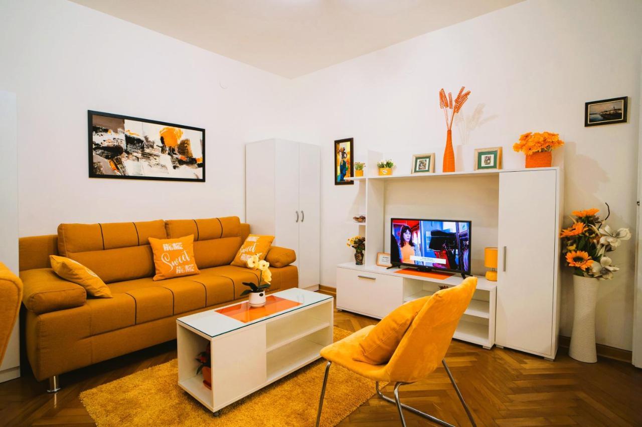 Golden Place Белград Екстериор снимка